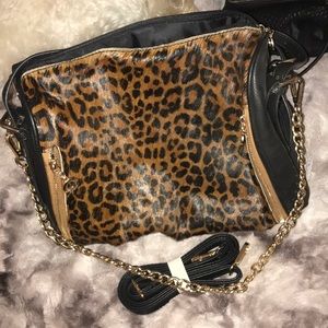 NEVER WORN LEOPARD PRINT BLACK GOLD ACCENT PURSE
